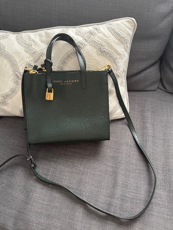 Marc Jacobs Handbags - Marc Jacob’s emerald mini grind tote bag - great condition